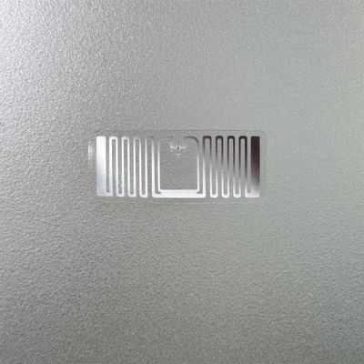 46 X 19mm Silver Roll Customizable Chip Code RFID Soft Label 860-960MHz